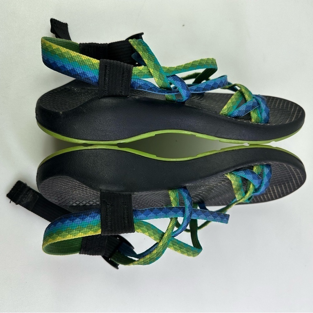 Chaco Women's Green Blue Geometric Adjustable Strappy Sandals - Size 7 - Picture 3 of 8